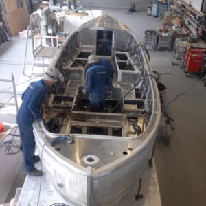 320033_243944302320377_58310416_n