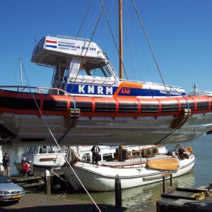 Crewtender-09